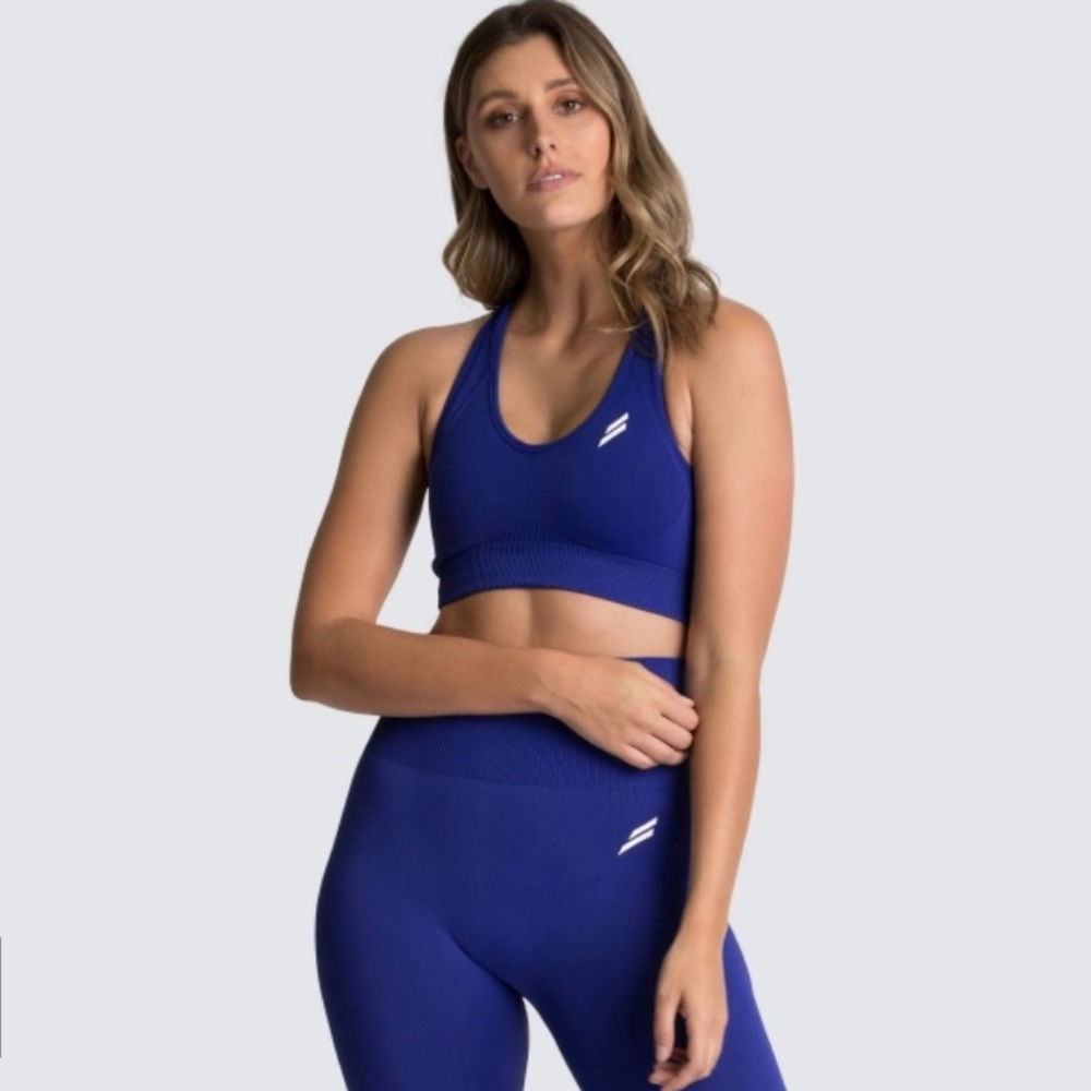 DOYOUEVEN crop in electric blue . Small